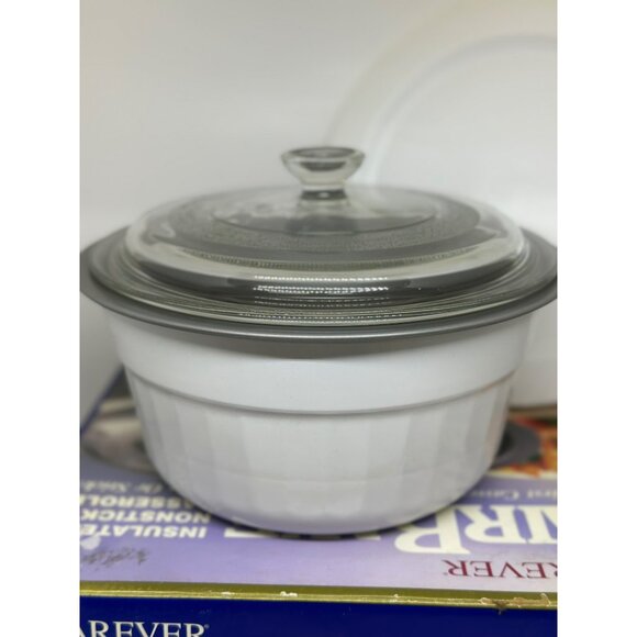 NIB WearEver AirBake 2.5 Qt Insulated Nonstick Casserole Dish W/ Lid & Base - Picture 10 of 10